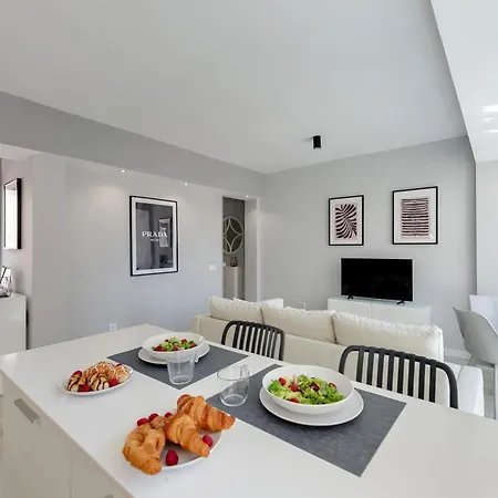 Apartment Xpce Merced Square - Picasso Malaga