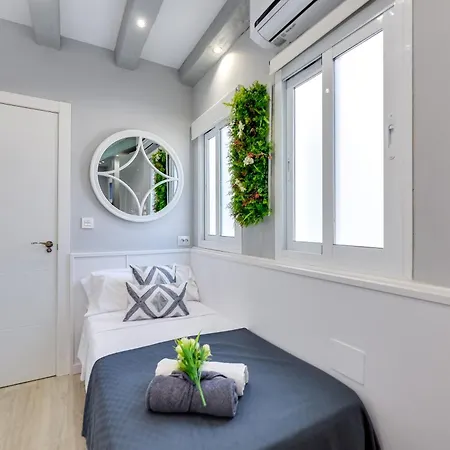 Apartment Xpce Merced Square - Picasso *