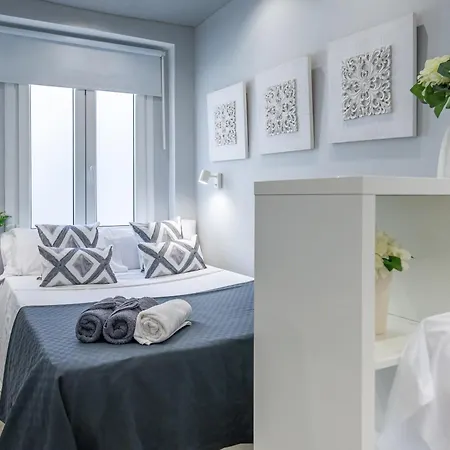 Xpce Merced Square - Picasso Apartmán *