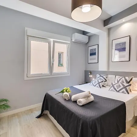 Xpce Merced Square - Picasso Apartment