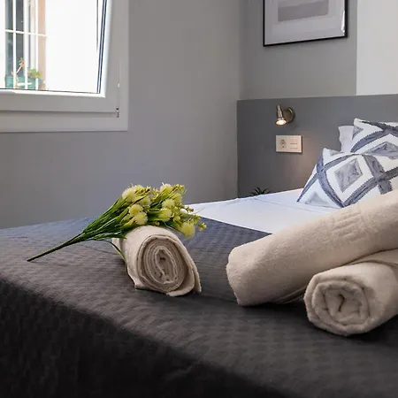 Xpce Merced Square - Picasso Apartment *