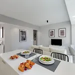 Апартаменты Xpce Merced Square - Picasso Малага