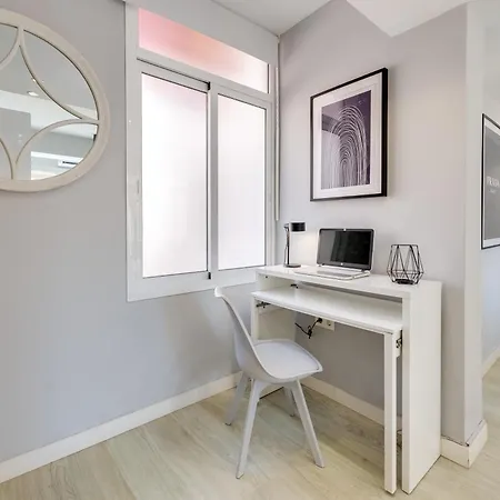 Xpce Merced Square - Picasso Apartament